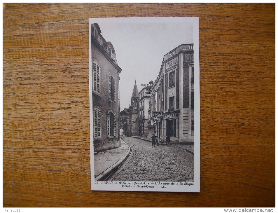 Paray-le-monial , L'avenue De La Basilique , Hôtel Du Sacré-coeur """ Carte Animée "" - Paray Le Monial