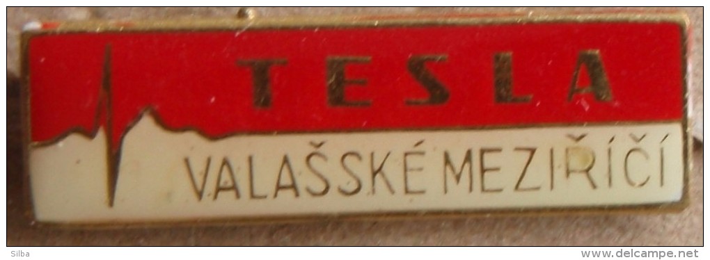 Nikola TESLA Company Czechoslovakia Electronic Industry Valasske Mezirici Pin Badge - Marques