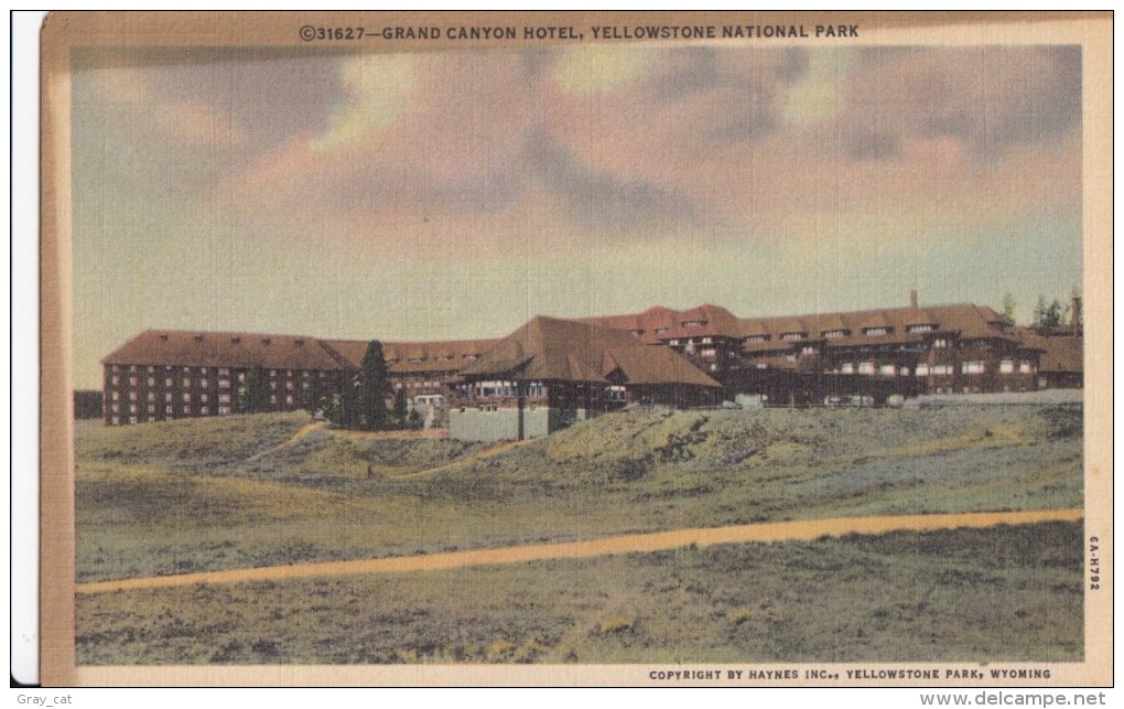 USA, Grand Canyon Hotel, Yellowstone National Park, Unused Linen Postcard [16565] - Yellowstone