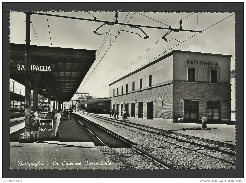 Battipaglia: Interno Stazione Ferroviaria - Battipaglia