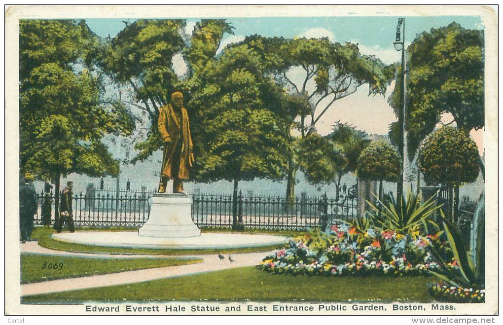 BOSTON - Edward Everett Hale Statue And East Entrance Public Garden - Boston