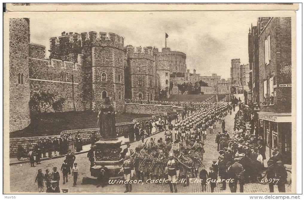 CPSM - Royaume Uni - England - BERKSHIRE - WINDSOR  : Windsor Castle  Xill The Guards  . - Windsor