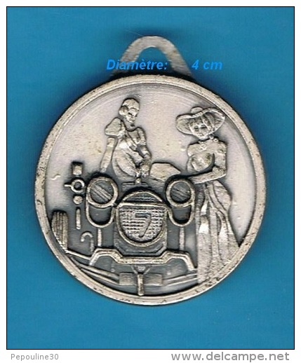 ** MÉDAILLE ** AUTOMOBILE ANCIENNE ** ET PERSONNAGES ** Ø 4 Cm ** - Other & Unclassified