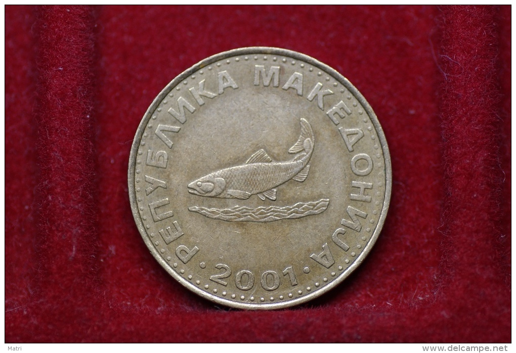 Macedonia 2 Denari 2001. (inv893) - Macédoine Du Nord