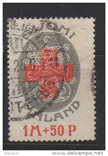 P592.-. FINLAND / FINLANDIA. 1922. SC # : B 1 - USED- RED CROSS.  ARMS .-. CV: US $ 10.00 - Dienstzegels