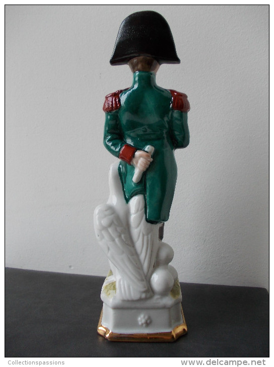 - Statuette Napoléon Empereur - - Personajes