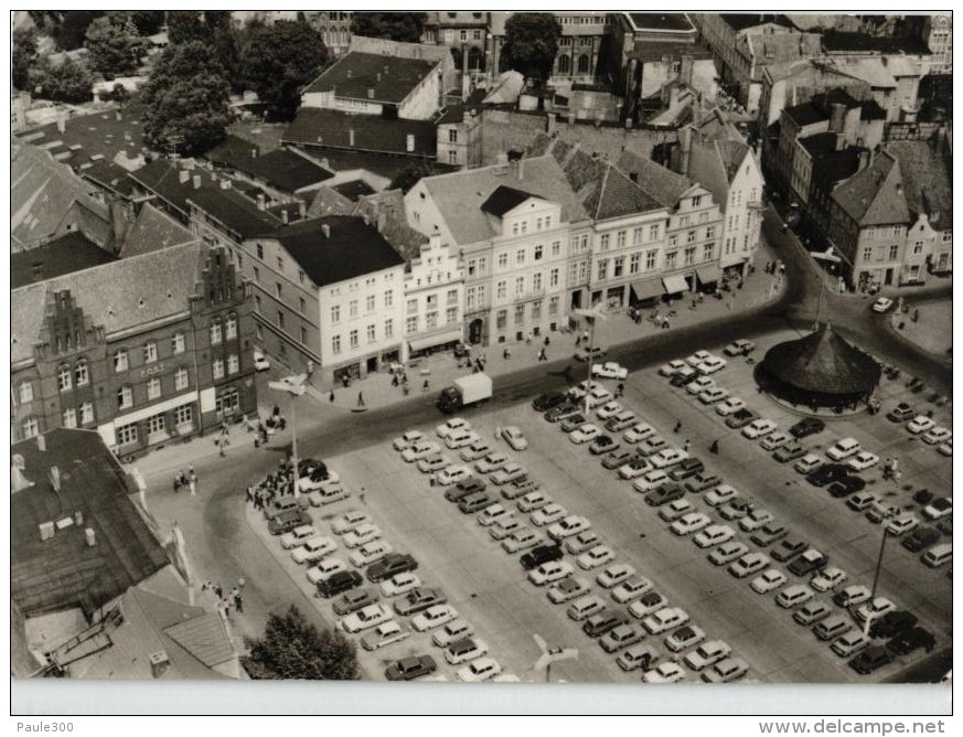 Stralsund - Blick Von Der St. Marienkirche Auf Den Leninplatz - Stralsund