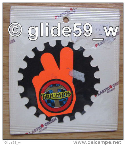 Autocollant "TRIUMPH" (Plastic Screen - Italy) (années 70 - Fond Noir Mat Et Orange Mat Fluo) - Pegatinas