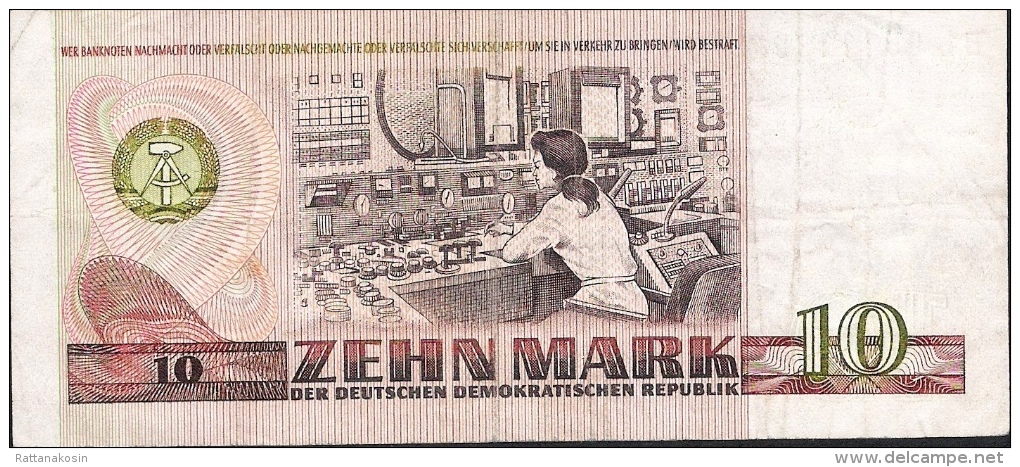 GERMANY DEMOCRATIC REPUBLIC P28c  10  MARK  1971 Letter DL   XF - 10 Mark