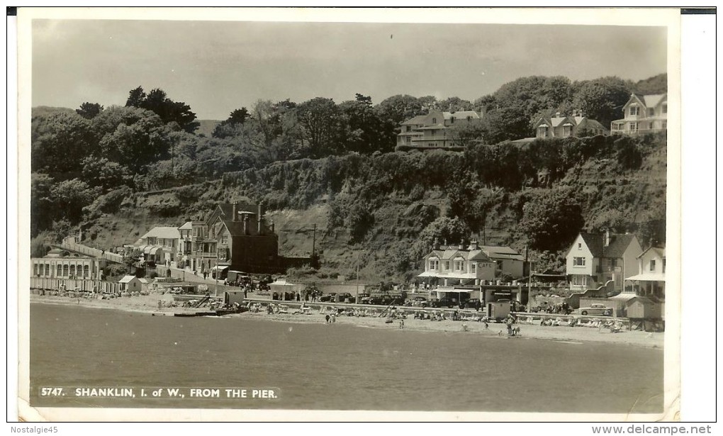 5747. Shanklin, I. Of W., From The Pier . 2 Scans - Stamp Elisabeth II En 1963 - Andere & Zonder Classificatie