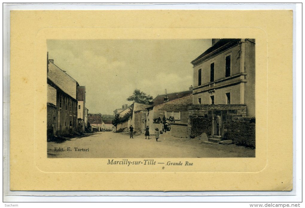 21 MARCILLY Sur TILLE  Grande Rue  Joie Carte Couleur Animée 1910 Edit E Tartari     /D03-2016 - Autres & Non Classés