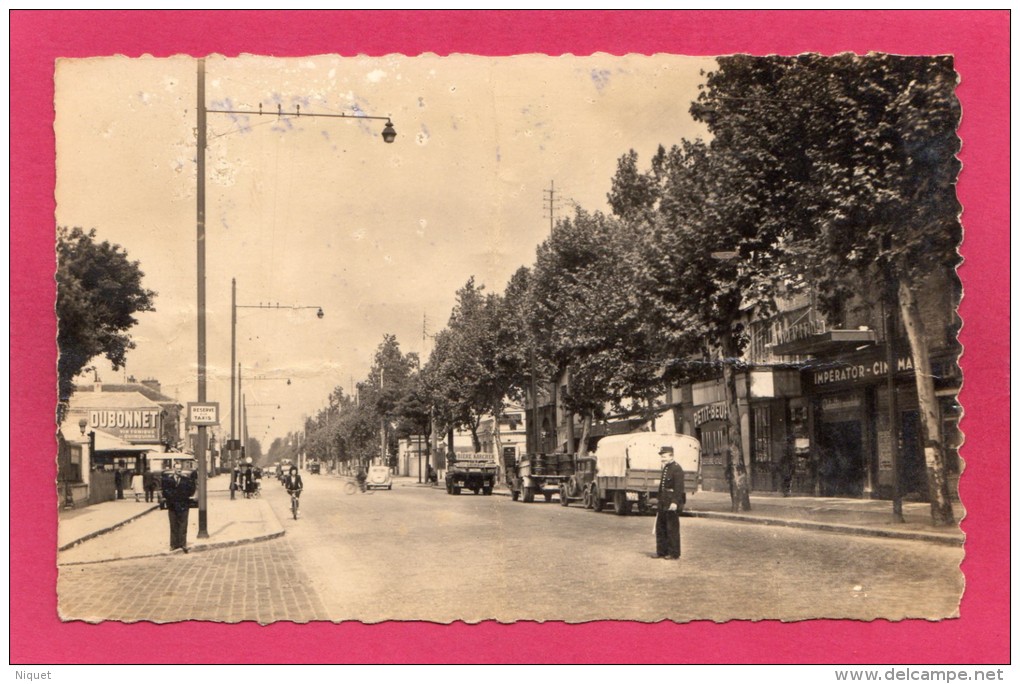 92 HAUTS-de-SEINE RUEIL-MALMAISON, Avenue Paul-Doumer, Animée, Commerces, 1949, (Abeille, Paris) - Rueil Malmaison