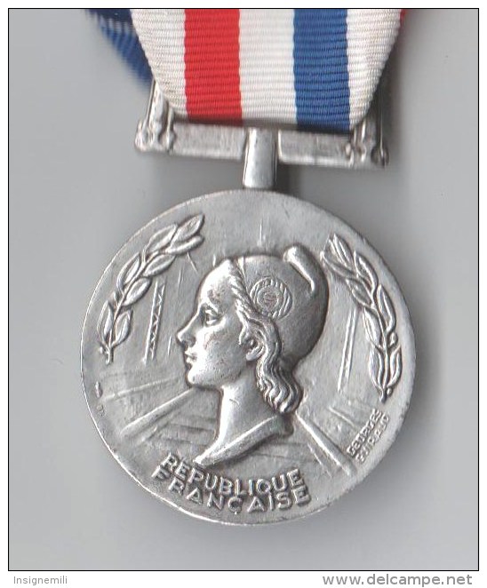 MEDAILLE D' HONNEUR DES CHEMINS DE FER Attribuée En 1988 - Graveur GEORGES GUIRAUD , Poinçon + BR - Ferrocarril