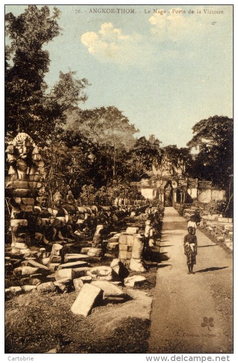 CAMBODGE - Temple D'ANGKOR - Le Naga - Porte De La Victoire - Cambodge