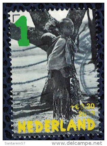 Pays Bas 2013 Oblitéré Used Afrique Fille Avec Petit Frère Sur Le Dos - Used Stamps