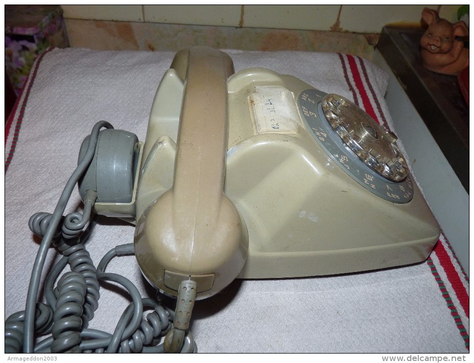 ANCIEN TÉLÉPHONE ERICSON A CADRAN AVEC ÉCOUTEUR FONCTIONNE TESTÉ - Telefonía