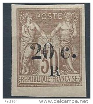 Réunion 1885 N° 10 Neuf * Belles Marges Cote 100 Euros - Neufs