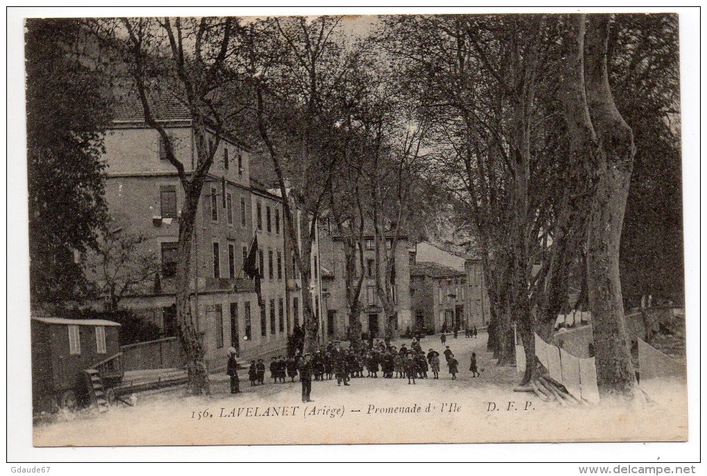 LAVELANET (09) - PLACE DE L'EGLISE - Lavelanet