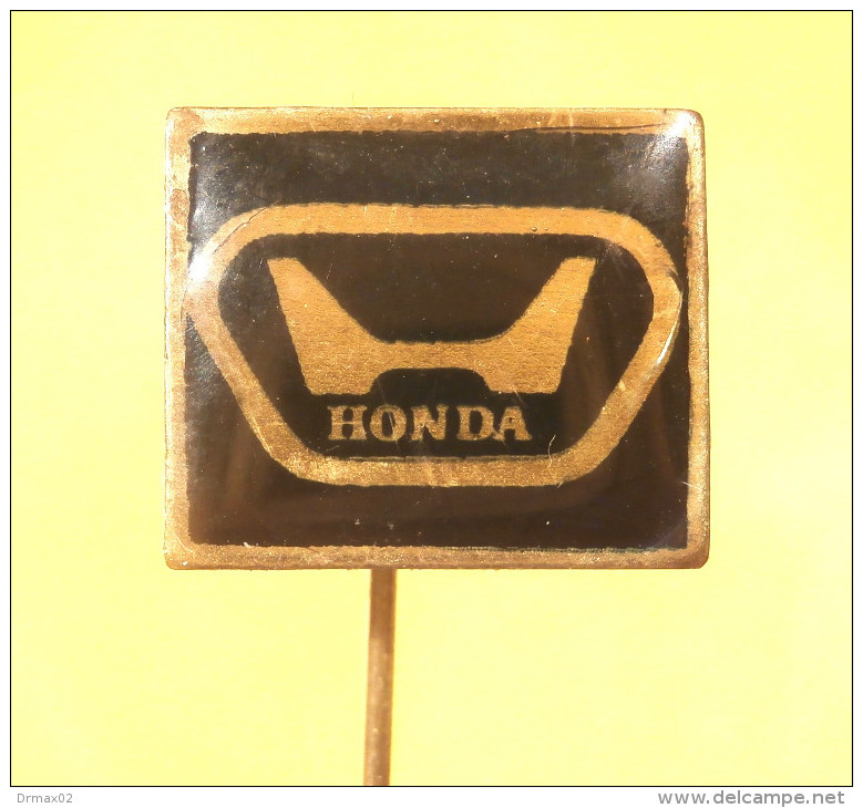 HONDA - Old Pin Badge Of AUTO MOTO YUGOSLAVIA - Honda