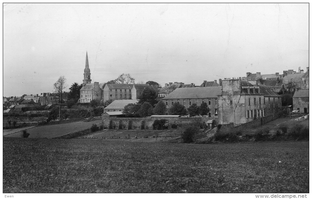 Elliant. Vue Générale Des Ecoles. - Elliant