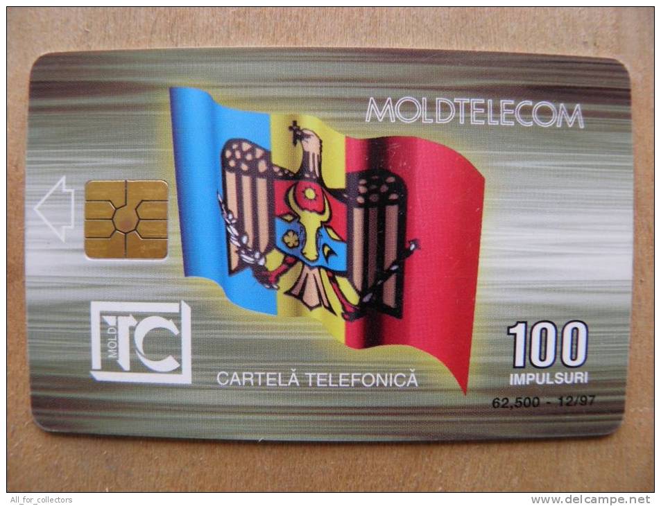 Chip Phone Card From Moldova, 2 Photos, 62 500 12/97, Flaf, Coat Of Arms, Eagle, Triumphal Arch - Moldova