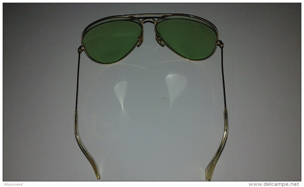 VINTAGE : BAUSCH & LOMB RAY BUN - Sun Glasses