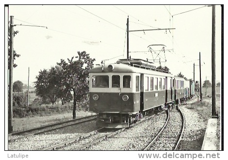 Photo-Carte ( Train Mixte Pour Lausanne Arrivant A Assens En 1964 - Assens