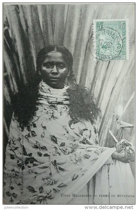 CPA - MADAGASCAR. Types Malgaches. Femme De Mevatana. Voyagé Timbre Cachet Paquebot 1906 - Madagascar