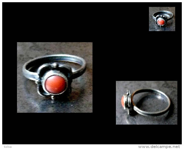 Ancienne Bague Kabyle En Argent Et Corail / Old Kabylian Silver And Coral Ring From Algeria - Boucles D'oreilles