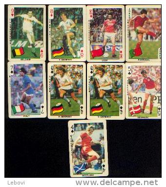 (Chewing Gum) « FOOTBALL BUBBLE GUM DANDY » Lot De 32 Chromos (des Répétitions) - Trading Cards