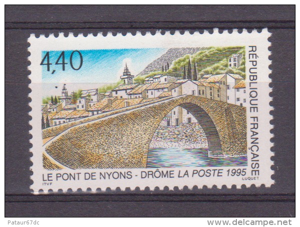 FRANCE / 1995 / Y&T N° 2956 ** - "Touristique" (Pont De Nyons - Drôme) X 1 - Neufs