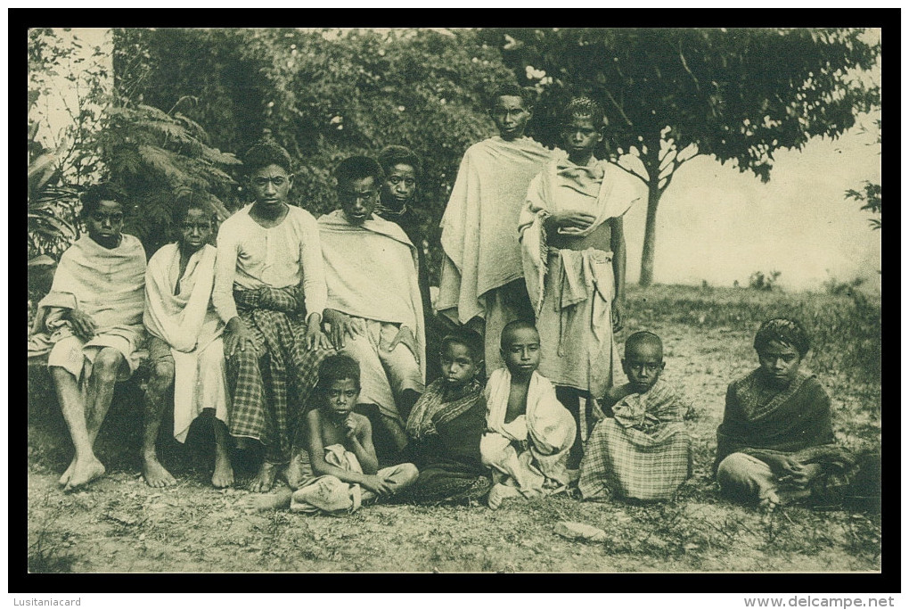 ASIA - TIMOR  - COSTUMES - Tipos E Costumes ( Ed. Da Missão )  Carte Postale - Timor Orientale