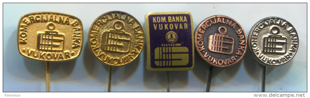 BANK BANQUE BANCA - KOMERCIJALNA BANKA Vukovar Croatia, Vintage Pin, Badge, 5 Pieces - Banken