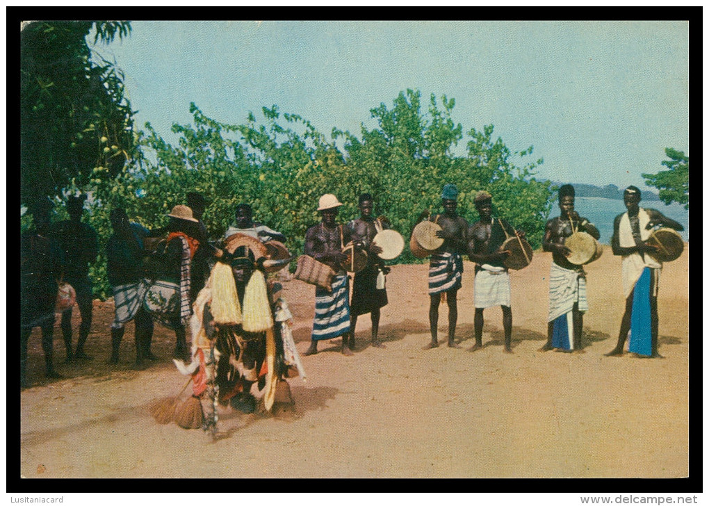 GUINÉ-BISSAU -  Dança Da "vaca-bruto" Em Bijagós ( Ed. Centro De Informação E Turismo)carte Postale - Guinea-Bissau