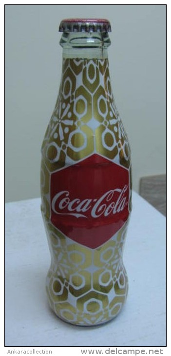 AC - COCA COLA - SHRINK WRAPPED EMPTY GLASS BOTTLE 2010 - Bottles