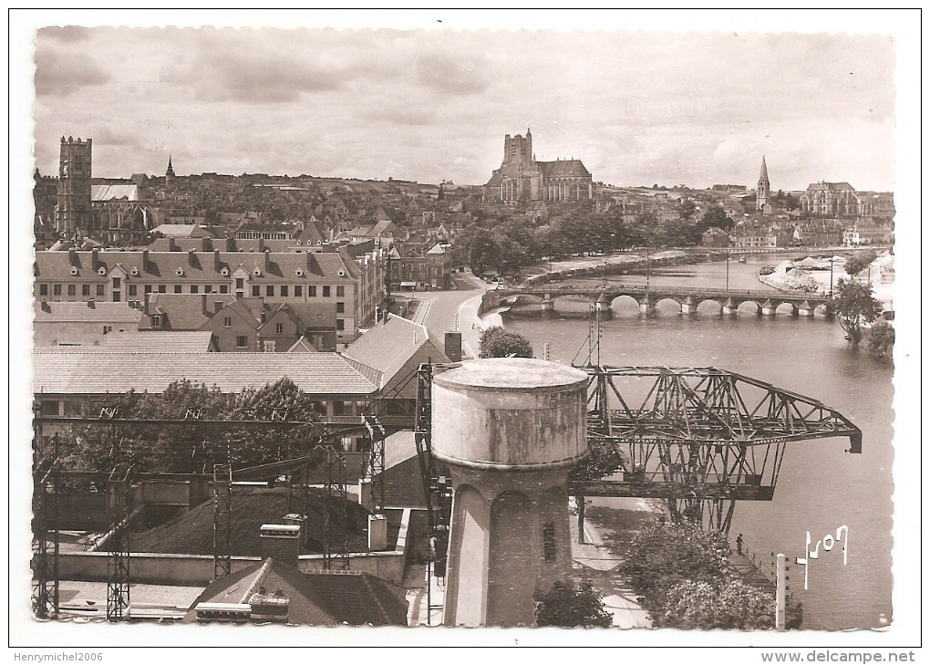 Yonne - 89 - Auxerre Vue Générale Chateau D'eau Au 1ere Plan 1955 - Auxerre