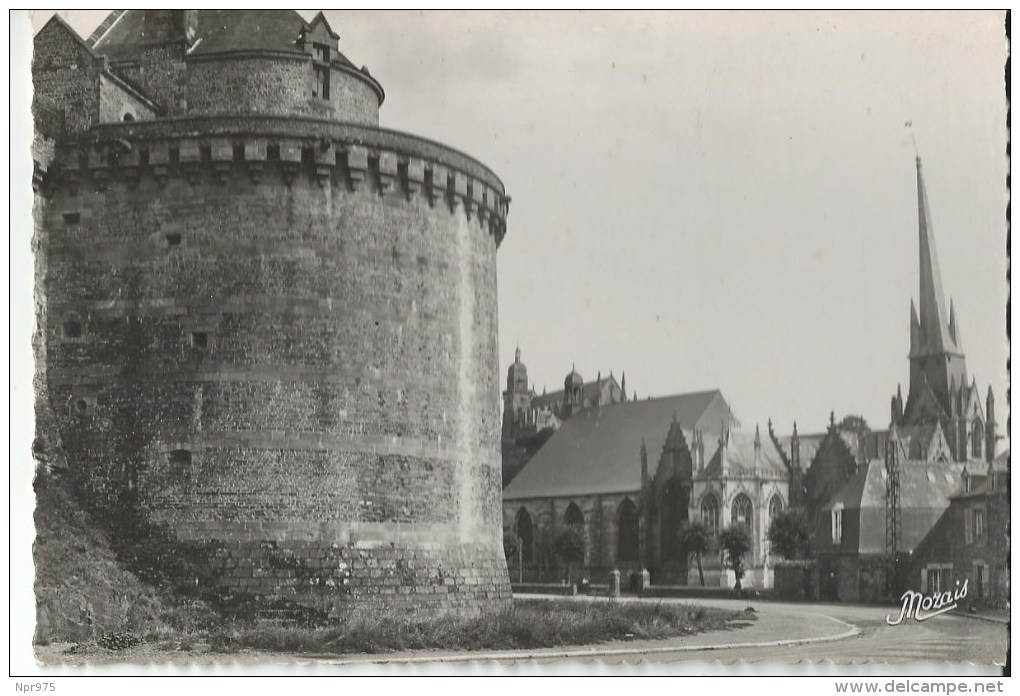 35 Fougeres Chateau Eglise St Leonard St Sulpice - Fougeres