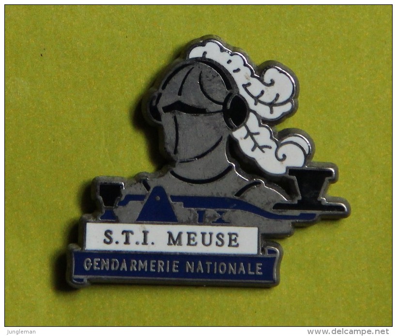 Pin´s - Gendarmerie Nationale - S. T. I - Meuse - Militaria