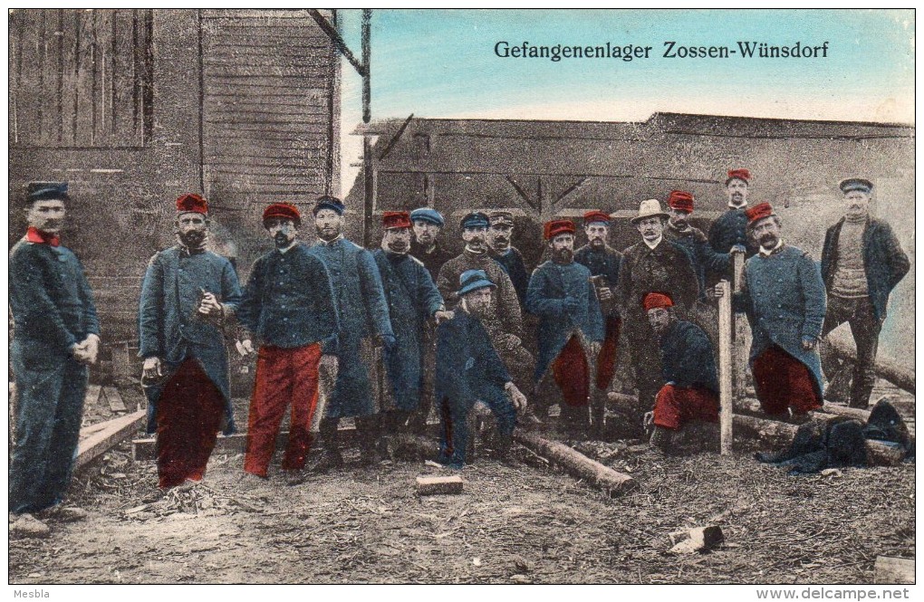 CPA  -  GEFANGENENLAGER    ZOSSEN - WUNSDORF    (Prisonniers  Français ?   1914- 1918 ) - Zossen