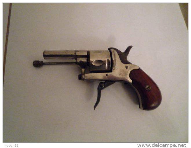 Ancien Pistolet Revolver Alarme Original Et Peu Courant - Sammlerwaffen