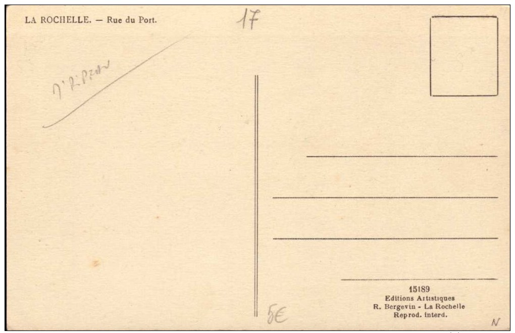 Cpsm 17 La Rochelle Rue Du Port Commerces Au Loin La Tours Saint Nicolas - La Rochelle