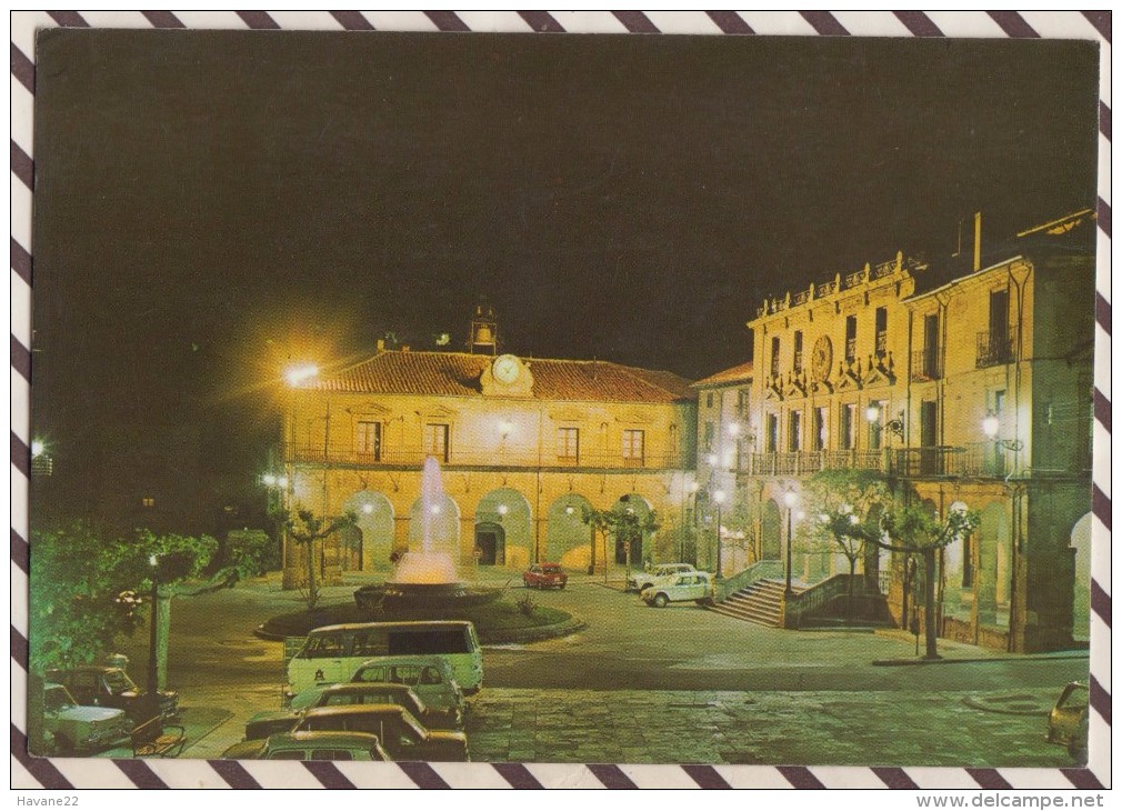 6AI667 Soria Grande Place Nocturne VOITURES 2  SCANS - Soria