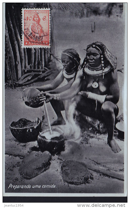 ANGOLA FEMMES SEINS NUS PHOTO CARTE    SUPER STAMP - Angola