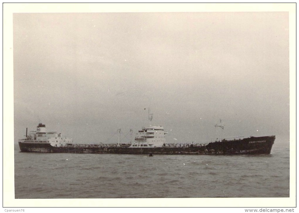 Photo Navire Bateau Pétrolier " Esso France "  1955 Ateliers Chantiers De La Loire St Nazaire  France Tigris Ariston - Schiffe