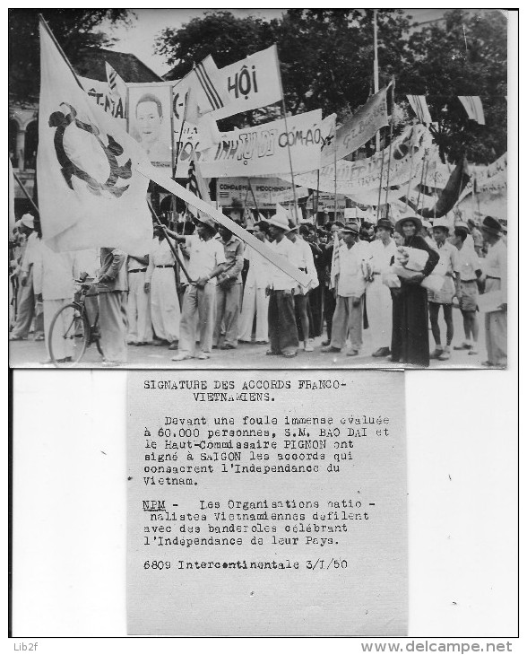 Indochine Saïgon Défilé Des Nationalistes Vietnamiens Célébrant L'indépendance De Leur Pays 1 Photo - War, Military