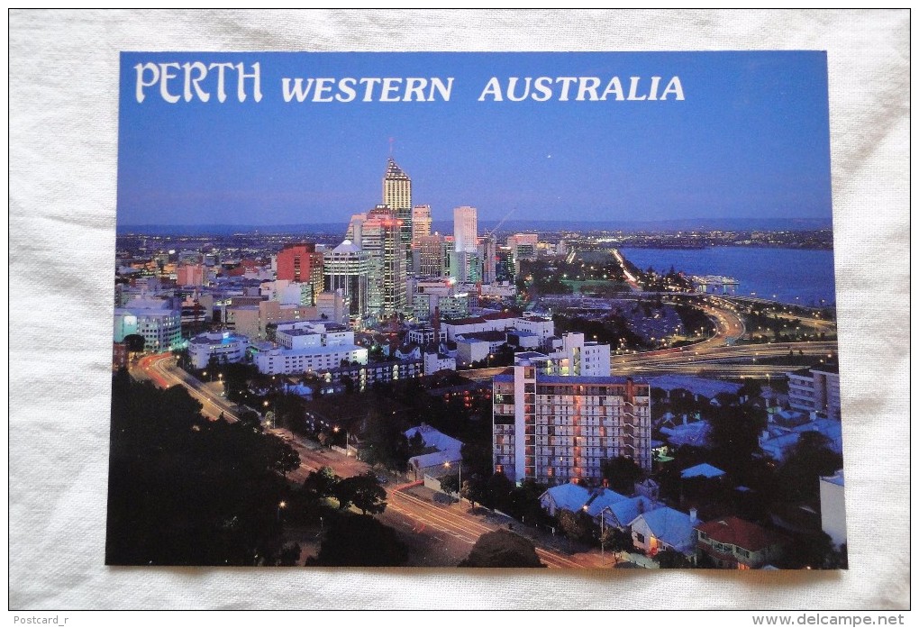 Australia PerthAn Evening View Of Perth From Legscy Lookout     A 86 - Perth