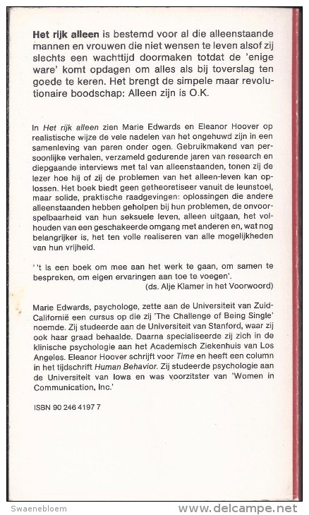 NL.- Boek. Het Rijk Alleen Door Marie Edwards En Eleanor Hoover. Alleen Zijn Beleven Als Een Positieve Uitdaging. 2 Scan - Practical