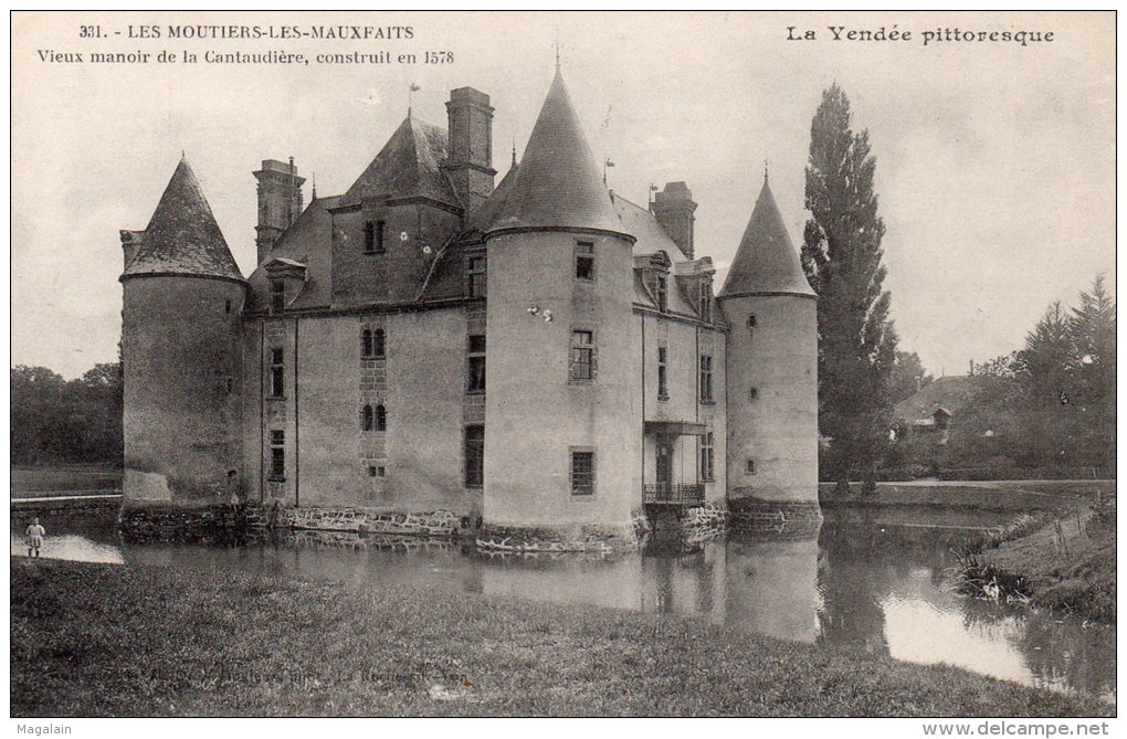 Moutiers Les Mauxfaits : Vieux Manoir De La Cantaudière - Moutiers Les Mauxfaits