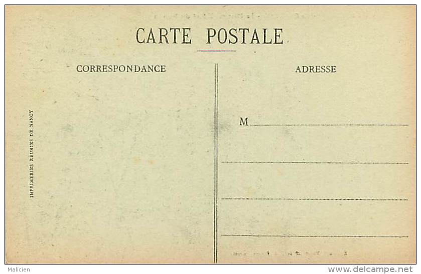 - Depts Divers - Ref- EE623- Territoire De Belfort - Rougemont Le Chateau - La Place Et L Hotel Du Raisin - - Rougemont-le-Château