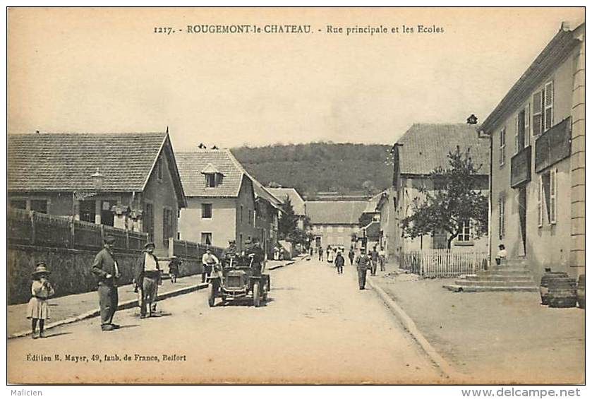 - Depts Divers - Ref- EE619- Territoire De Belfort - Rougemont Le Chateau - Rue Principale Et Les Ecoles - Voiture - - Rougemont-le-Château